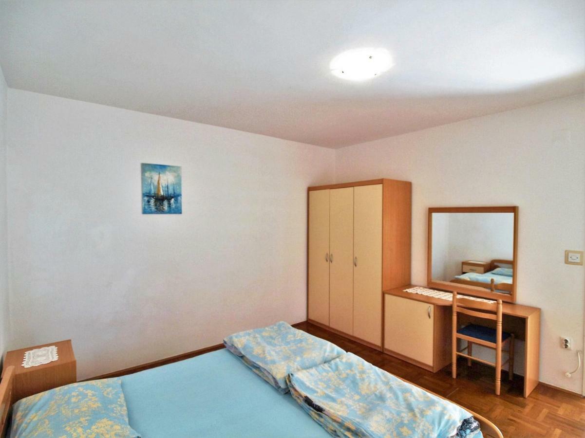 Apartments Ljubica Barbat na Rabu Exteriör bild