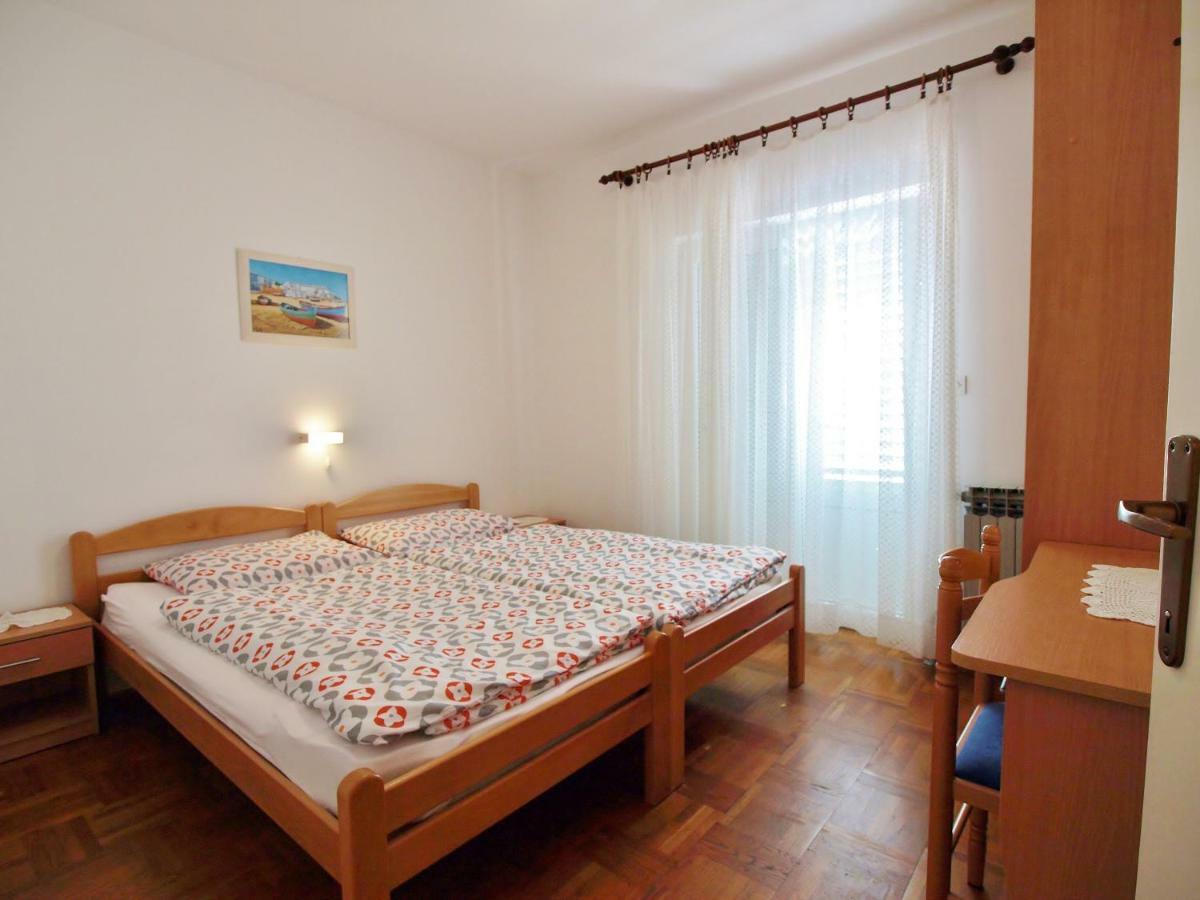 Apartments Ljubica Barbat na Rabu Exteriör bild